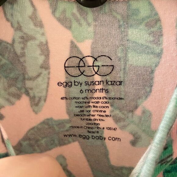 Egg by Susan Lazar Girls Pink Green Leaves Footed Zipper Sleeper Size 6 Months - Picture 6 of 8